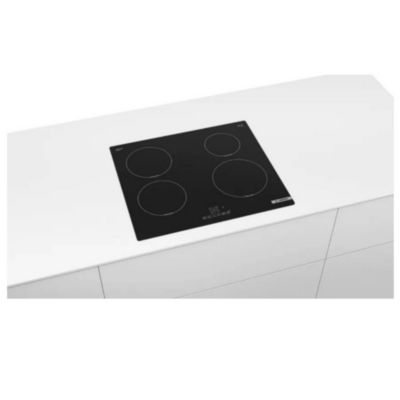 Table de cuisson à induction 60cm 4 feux noir Bosch PUE611BB5E