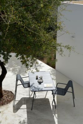 Table de jardin acier Atlas gris anthracite Arcane L.160 x l.90 x H.75 cm