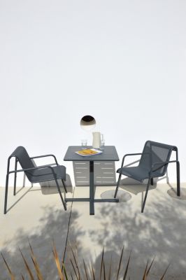 Table de jardin acier Atlas gris anthracite Arcane L.70 x l.70 x H.74 cm