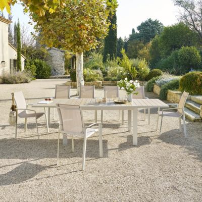 Table de jardin extensible coulissante Évasion effet bois lin & argile 10 places  lates en aluminium - Hespéride