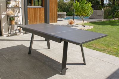 Table de jardin extensible Stockholm en aluminium coloris gris anthracite L.150/225 x l.96 x H.76 cm - DCB GARDEN