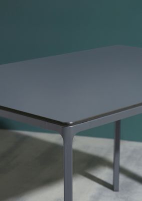 Table de jardin Meet en aluminium coloris gris anthracite L.160 x l.90 x H.73 cm Ezpeleta