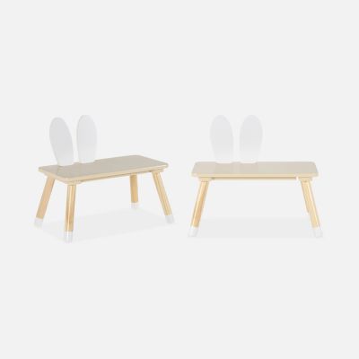 Table enfant + 2 chaises. pieds en pin. couleur blanc et bois