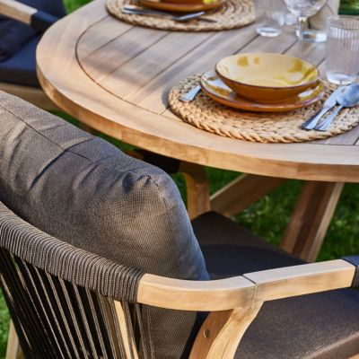 Table ovale de jardin 220x115 et 6 chaises en corde noire - Siena & Zanzibar