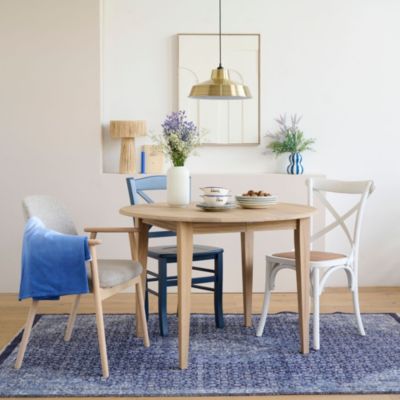 Table ronde extensible chêne blanchi 4/6 places D115 pieds fuseau ...