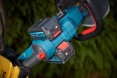 Taille-haie sans fil sans batterie 18 V, longueur de lame 65 cm, écartement des dents 26 mm, Erbauer EHT36-Li