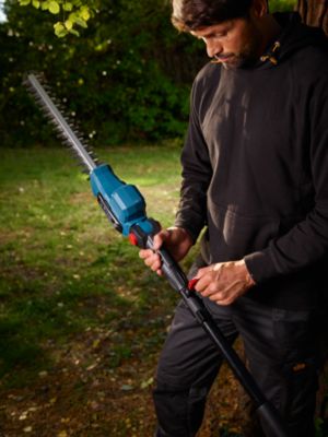 Taille-haie sur perche sans fil sur batterie 18V Erbauer 45 cm (vendu sans batterie)