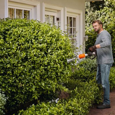 Taille-haies sur batteries 36V Stihl HLA 56 ( vendu avec chargeur AL 101 et la batterie AK 20)