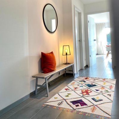 Tapis berbère tissé motifs tribaux LYN5 OURIKA C, blanc