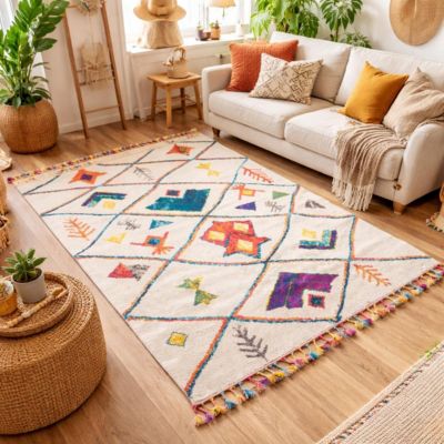 Tapis berbère tissé motifs tribaux LYN5 OURIKA C, blanc