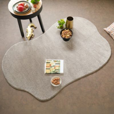 Tapis contemporain de forme organique - Influence - Grège clair - 120 x 180 cm