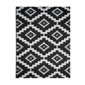 Tapis d'extérieur en plastique tressé - 150x220cm - Noir - Réversible - 100% polypropylène - 400gr / m2 - AJACCIO