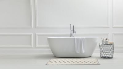 Tapis de salle de bains L.120 x l.60 cm Levasseur gamme Amara coloris ivoire et noir