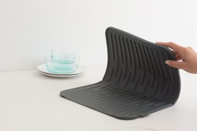 Tapis égouttoir à vaisselle en silicone Brabantia SinkSide anthracite