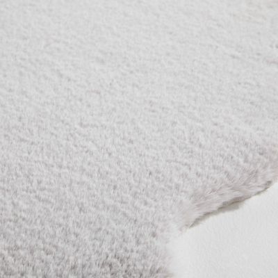 Tapis fourrure en forme de peau de mouton gris clair 50 x 80 cm  Oviala