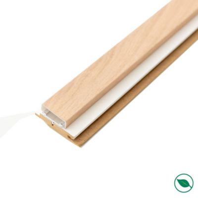 Tasseau de finition chêne clair sur fond blanc pour intégration de LED  2500 41/54 x 20 mm