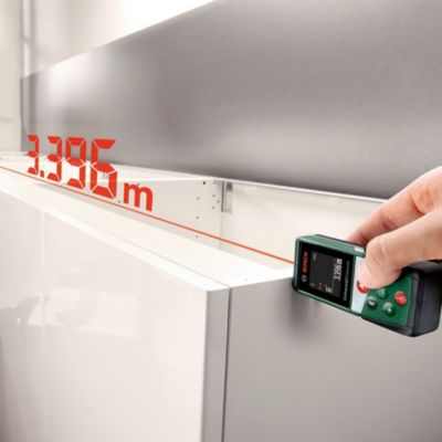 Télémètre laser connecté Bosch UniversalDistance 40C portée jusqu'à 40 m précision ± 2 mm