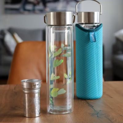 Théière nomade en verre avec filtre FLOWTEA Gingko - Eigenart - Théière Gingko Bleu