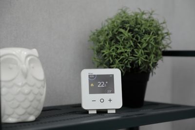Thermostat d'ambiance connecté blanc - Schneider Electric Wiser