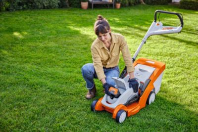 Tondeuse à gazon sans fil sur batterie 36V Stihl RMA 239.1 C 37 cm (avec 1 batterie et 1 chargeur)