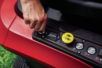 Tondeuse autoportée à batterie Toro 72V 76 cm