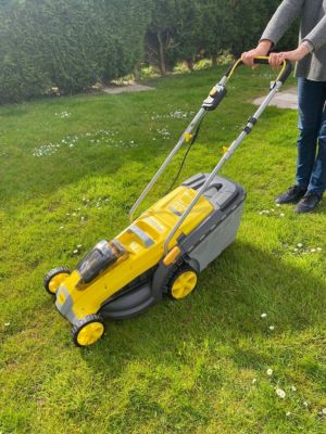 Tondeuse à batterie NEMURA 40V + Batterie 4Ah + Chargeur rapide - Coupe de 37cm - Mulching + Ramassage