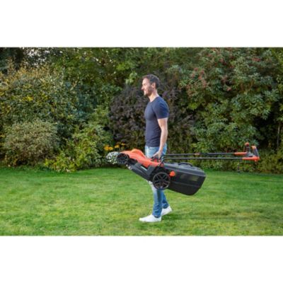 Tondeuse filaire 1600 W - largeur de coupe 38 cm - hauteur de coupe 20 à 70 mm - bac 45 L - Black+Decker BEMW471BH-QS