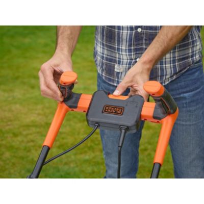 Tondeuse filaire 1800 W - largeur de coupe 42 cm - hauteur de coupe 20 à 70 mm - bac 50 L - Black+Decker BEMW481BH-QS