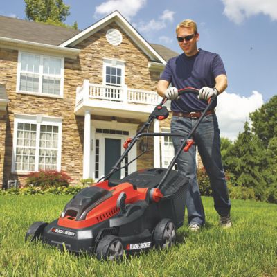 Tondeuse sur batterie Black & Decker CLM3820L2 38cm 36V-2,0Ah