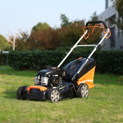 Tondeuse thermique autotractée 149cc, démarrage électrique, mulching, largeur de coupe 46 cm Yard Force GM B46ES