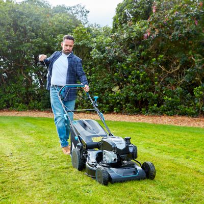Tondeuse thermique autotractée 163 cm³ - largeur de coupe 51 cm - bac 60 L Mac Allister MLMP675SP51-M&S