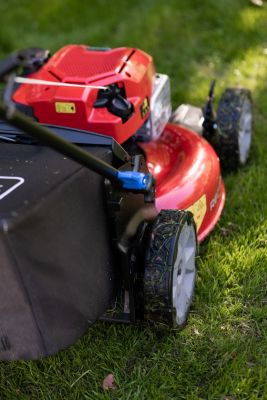 Tondeuse thermique autotractée 163 cm³ - largeur de coupe 53 cm - bac 57 L - Toro Recycler® S53VST-21753