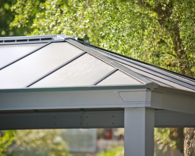 Tonnelle autoportante aluminium et toit polycarbonate Canopia by Palram Dallas 3,64 x 6,12 m