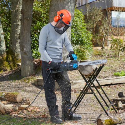 Tronçonneuse filaire 2200 W - longueur du guide-chaîne 400 mm - poids 5,16 kg - Mac Allister MCS2200