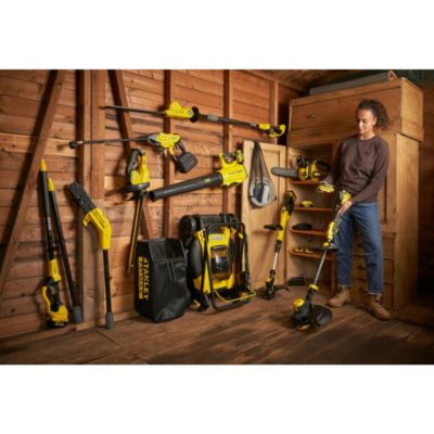 Tronçonneuse sans fil avec batterie 18 V - longueur du guide-chaîne 300 mm - poids 2,6 kg - Stanley FatMax SFMCCS630M1-QW