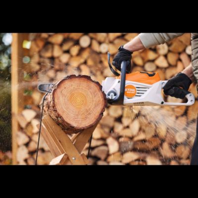 Tronçonneuse sans fil sur batterie 36V Stihl MSA 80C (vendue avec 1 batterie AK 30 S et 1 chargeur AL 101)