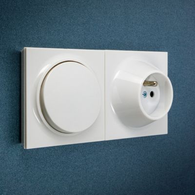 Va et vient + prise 2 pôles+terre Fontini Neo Evo blanc
