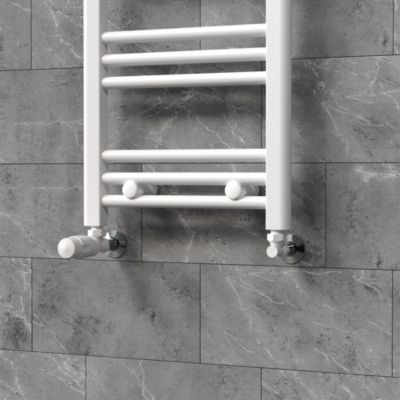 Vanne thermostatique avec raccord de retour LuxeBath pour radiateur blanc tête 1/2 pouce en équerre