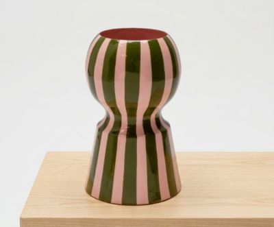 Vase décoratif métal rayé beige forme sablier Ø.13 x H.22,5 cm Deko&Co