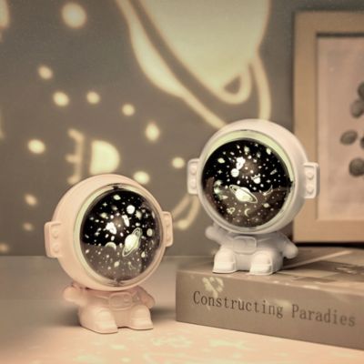 Veilleuse enfant astronaute projecteur d'étoiles H.12,2cm 0.5W Seynave