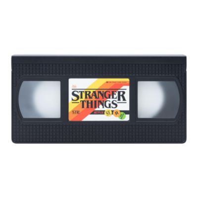 Veilleuse LED USB Stranger Things VHS Netflix sans fil Paladone l.18,7cm x H.9,5cm x P.2,5cm