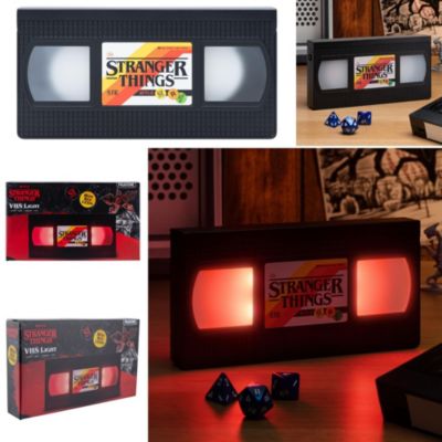 Veilleuse LED USB Stranger Things VHS Netflix sans fil Paladone l.18,7cm x H.9,5cm x P.2,5cm