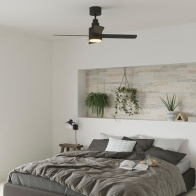 Ventilateur de plafond avec éclairage GoodHome Burbank coloris noir pour pièce de 15 m² Ø.106 cm