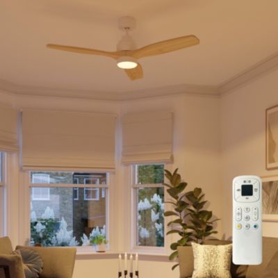 Ventilateur de plafond Szilard LED intégrée IP20 2200lm L.132xH.38,2cm bois et blanc GoodHome