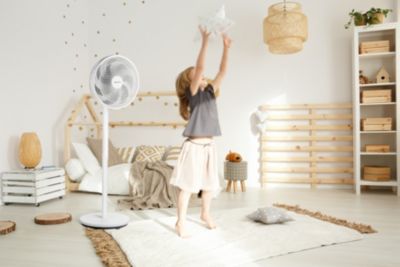 Ventilateur sur pied Optimea OVP-AR30B 3 vitesse couleur blanc avec oscillation jusqu'à 85°