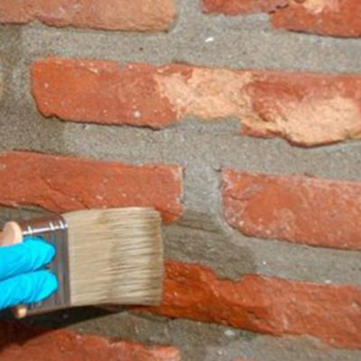 Vernis Hydrofuge pour Pierre (25L). Imperméabilise murs en pierre, brique, ardoise... Empêche l'apparition de taches d'humidité
