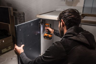 Visseuse à choc sans fil AEG BSS18SBL2 18V ( sans batterie)