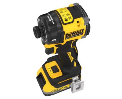 Visseuse à chocs XR 18 V Brushless DCF870E2T-QW, 56 Nm, compacte 101 mm, 2x18 V 1,7 Ah TSTAK