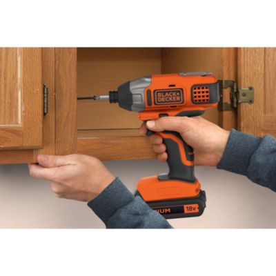 Visseuse à impact sans fil 18V BLACK+DECKER (machine seule)