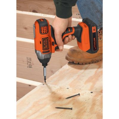 Visseuse à impact sans fil 18V BLACK+DECKER (machine seule)